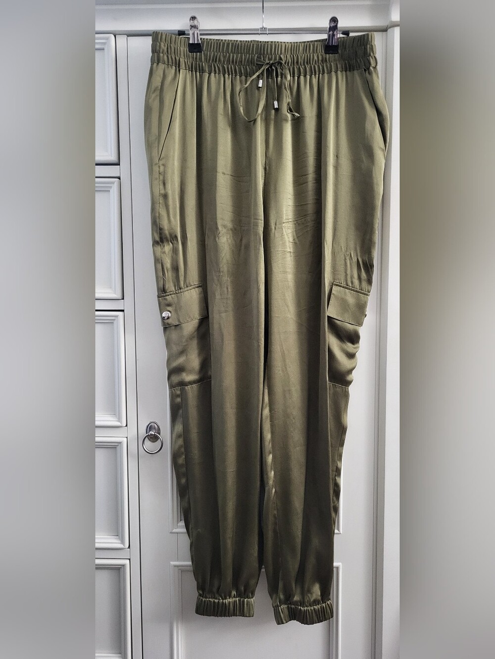 Joie Yolanda Women's Cargo Jogger Pants in Olive 100% Silk - L - Picture 7 of 8